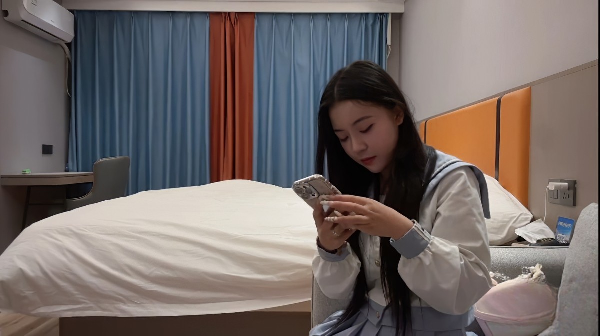杏吧传媒xb-173约操18岁小嫩妹娇小可爱