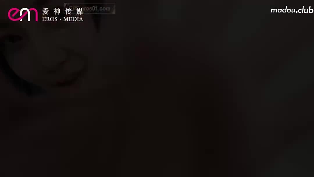 EMX058 性治疗师的诊间全裸解放 为病患讲解我这骚到骨子里的身体构造