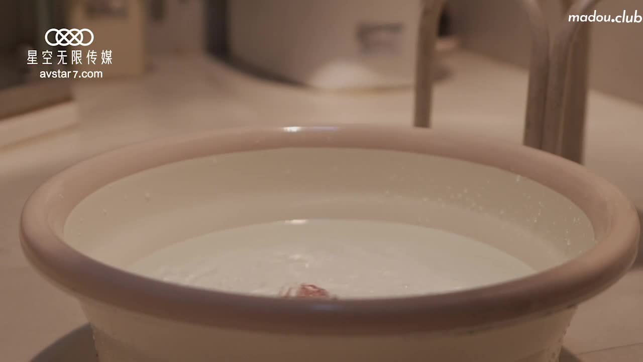 爸爸的特殊治疗  接受来自爸爸的精液
