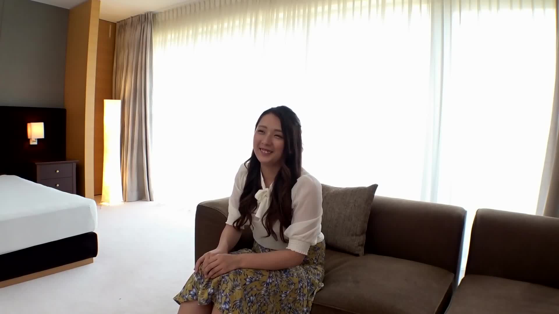 SIRO-4595 【第一枪】【巨乳操】【脏屁股背】20岁却有成人性感的大胸女服务员。时隔2年第一次迎肉棒，让大奶和鞭臀起伏